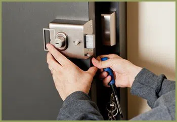 Anchor Locksmith Store Deerfield Beach, FL 954-282-5479 - change-locks-ervice